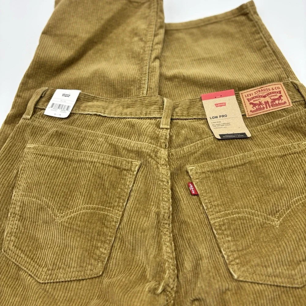 LEVI'S Low Pro Mens 31 x 30 Relaxed Fit Straight Corduroy Tan Pants Casual NWT‎